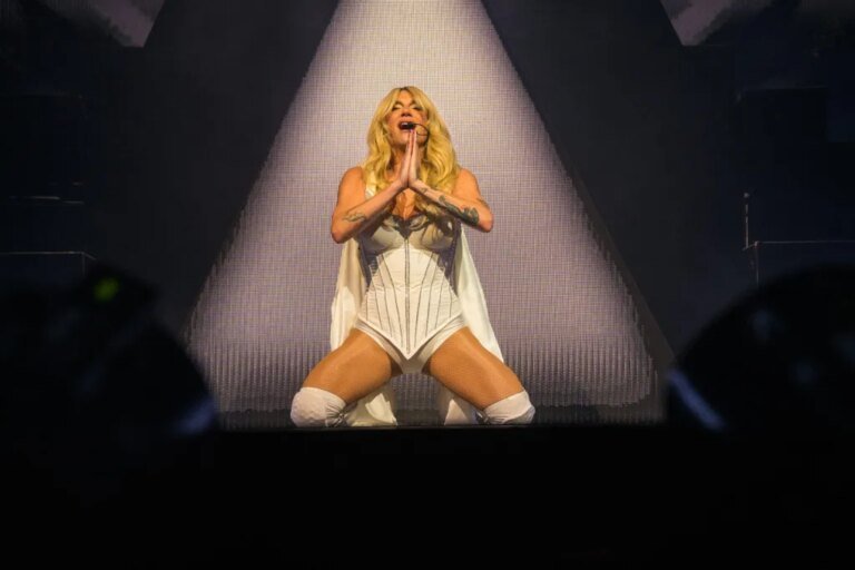 Kesha Stands by Kim Petras in Record Label Struggles: Sharing Her Own Journey for Artistic Freedom