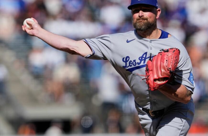 Kirby Yates Signs 1-Year, $5 Million Contract with Angels