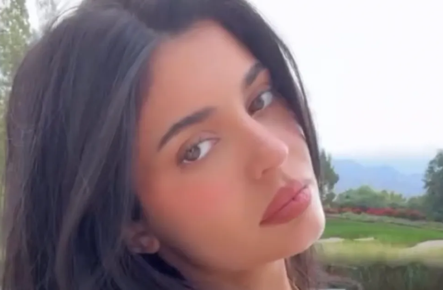 Kylie Jenner Shares Her Summer Vibes in a Stylish Golden Bikini