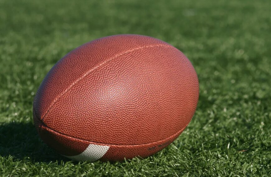 LA Takes Steps to Repeal a Silly Law About Playing Catch