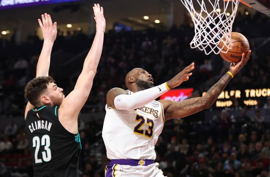 Lakers Struggle Again with Fifth Loss in Six Games Against the Trail Blazers