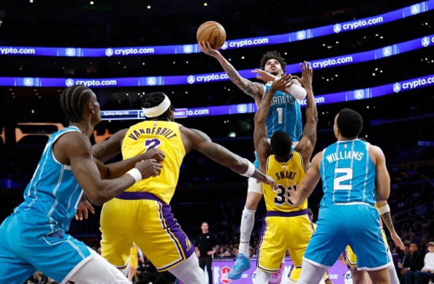 Lakers Suffer Disappointing Setback Against Hornets 135-117