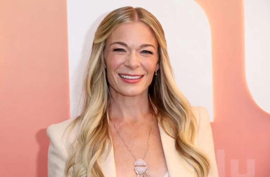 LeAnn Rimes Prioritizes Wellness with $10K Treatment After Stage Incident: A Journey of Self-Care