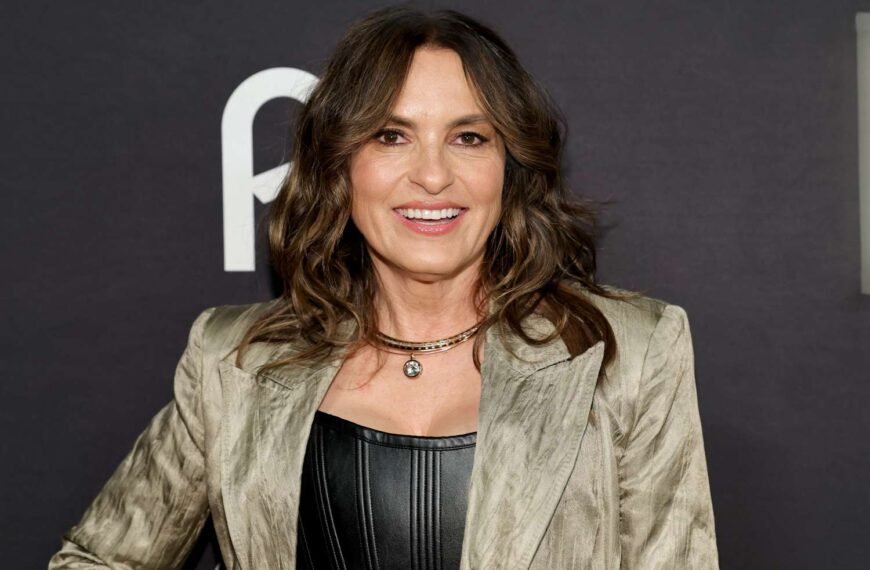 Mariska Hargitay’s Stylish Denim at 62: Affordable Boot-Friendly Jeans for Everyone