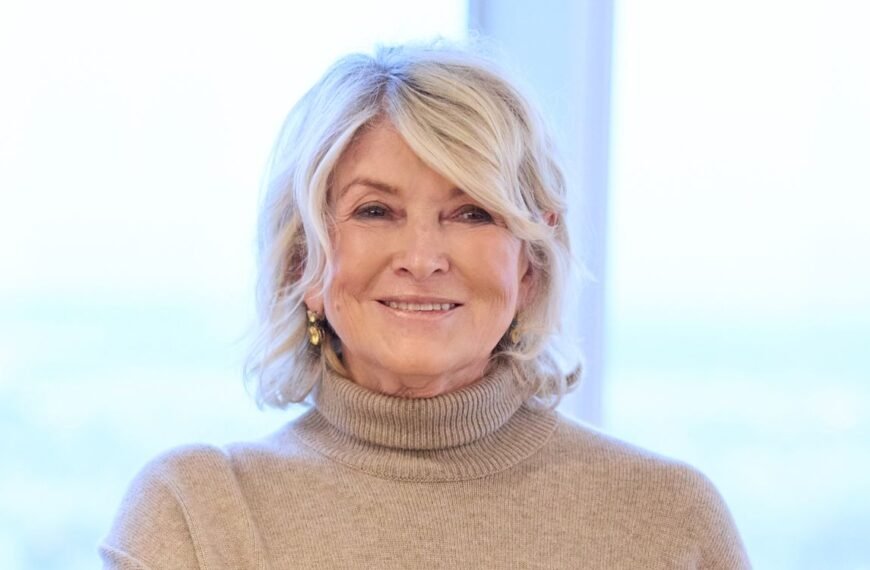 Martha Stewart, 84, Looks Effortlessly Elegant in Blue and White Lace Lingerie in Rare Makeup-Free Video