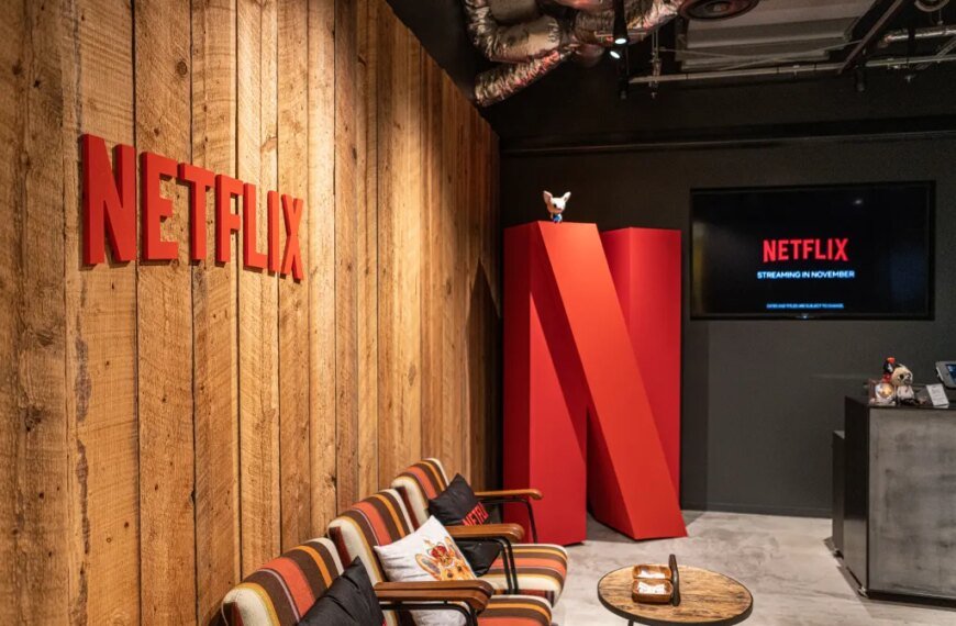 Netflix Set to Share Q4 Earnings Amid Ongoing Warner Merger Discussions