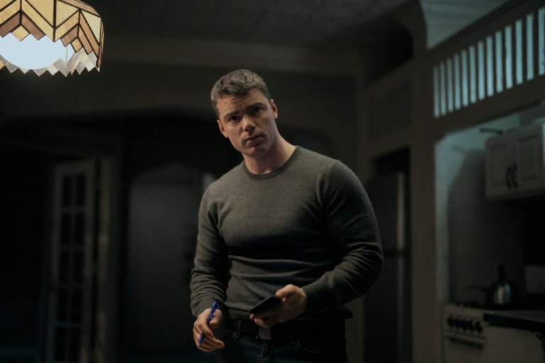 Peter Faces a Tough Choice in 'The Night Agent' Trailer, Plus Meet Jennifer Morrison's Character Chelsea