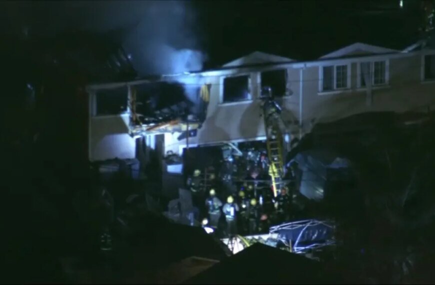 Smoke billows from Bell Gardens home after fire breaks out