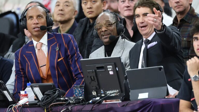 Snoop Dogg Shares Funny Commentary as Steve Kerr Gets Ejected in Clippers vs. Warriors Game