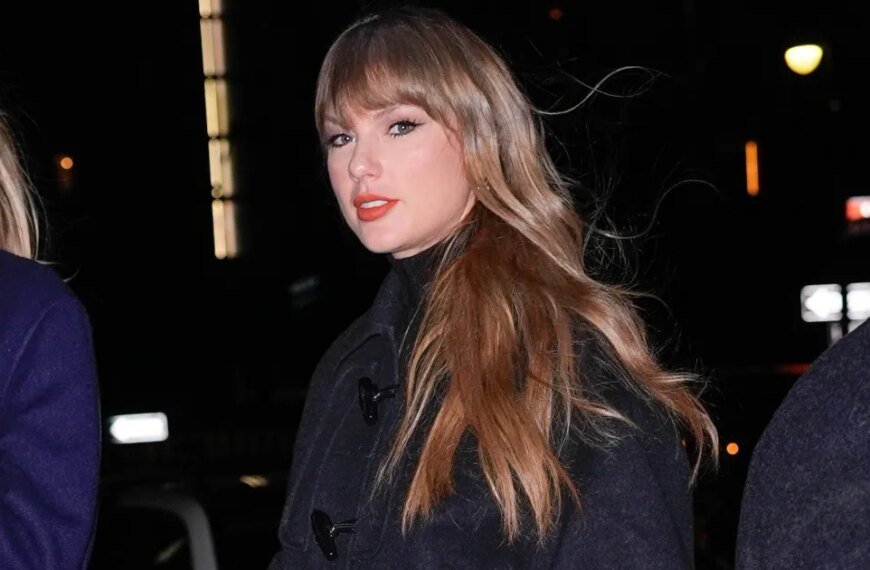 Taylor Swift’s $17 Tights That Make Winter Outfits Cozy and Stylish