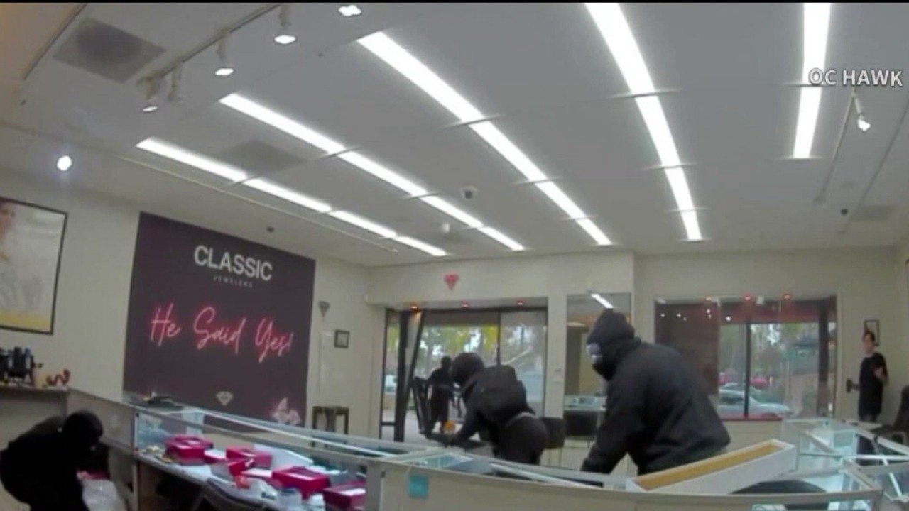 Video Shows Wild Smash-and-Grab Incident as Suspects Crash During Police Pursuits in OC