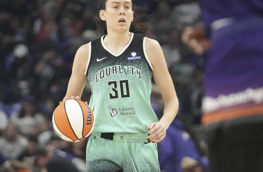 WNBA and Players Union Decide Not to Extend CBA Deadline, Continue Negotiations