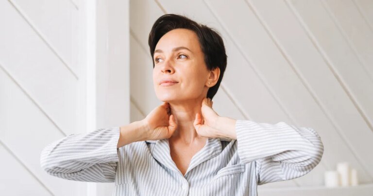 Why This $9 Brush Has Even Skeptical Shoppers Raving About Its Lifted Look