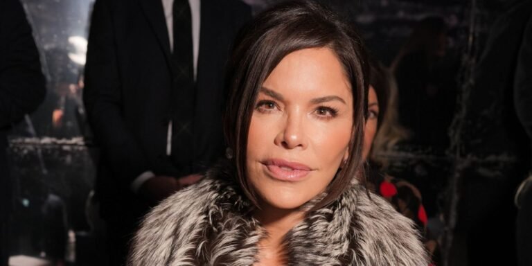 Lauren Sánchez Bezos's Vintage Optical Illusion Minidress Features Surprising Metal Accents