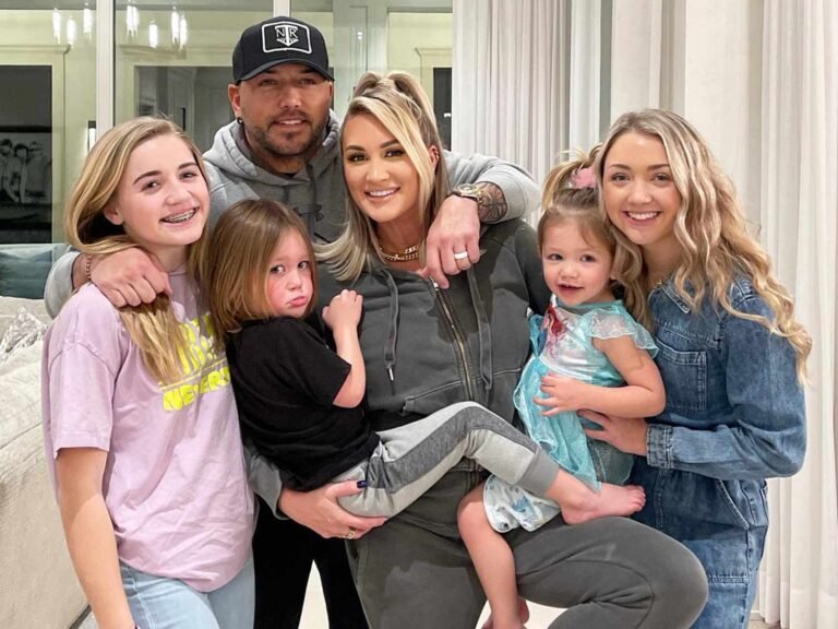 Get to Know Jason Aldean's Four Wonderful Kids: Keeley, Kendyl, Navy, and Memphis