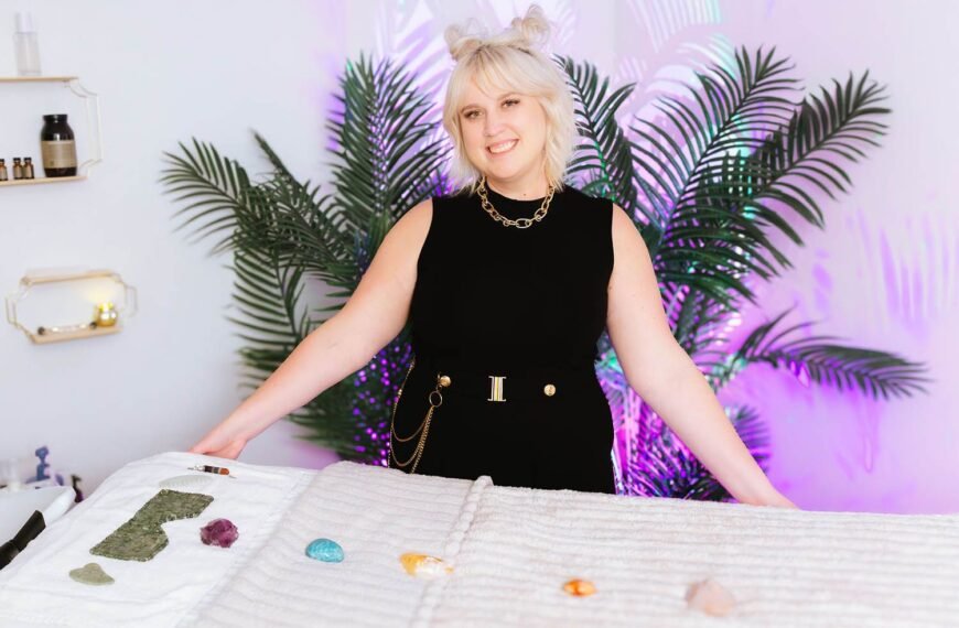 A Hair Stylist Tailors Your Experience to Your Zodiac Sign for a Personalized Touch