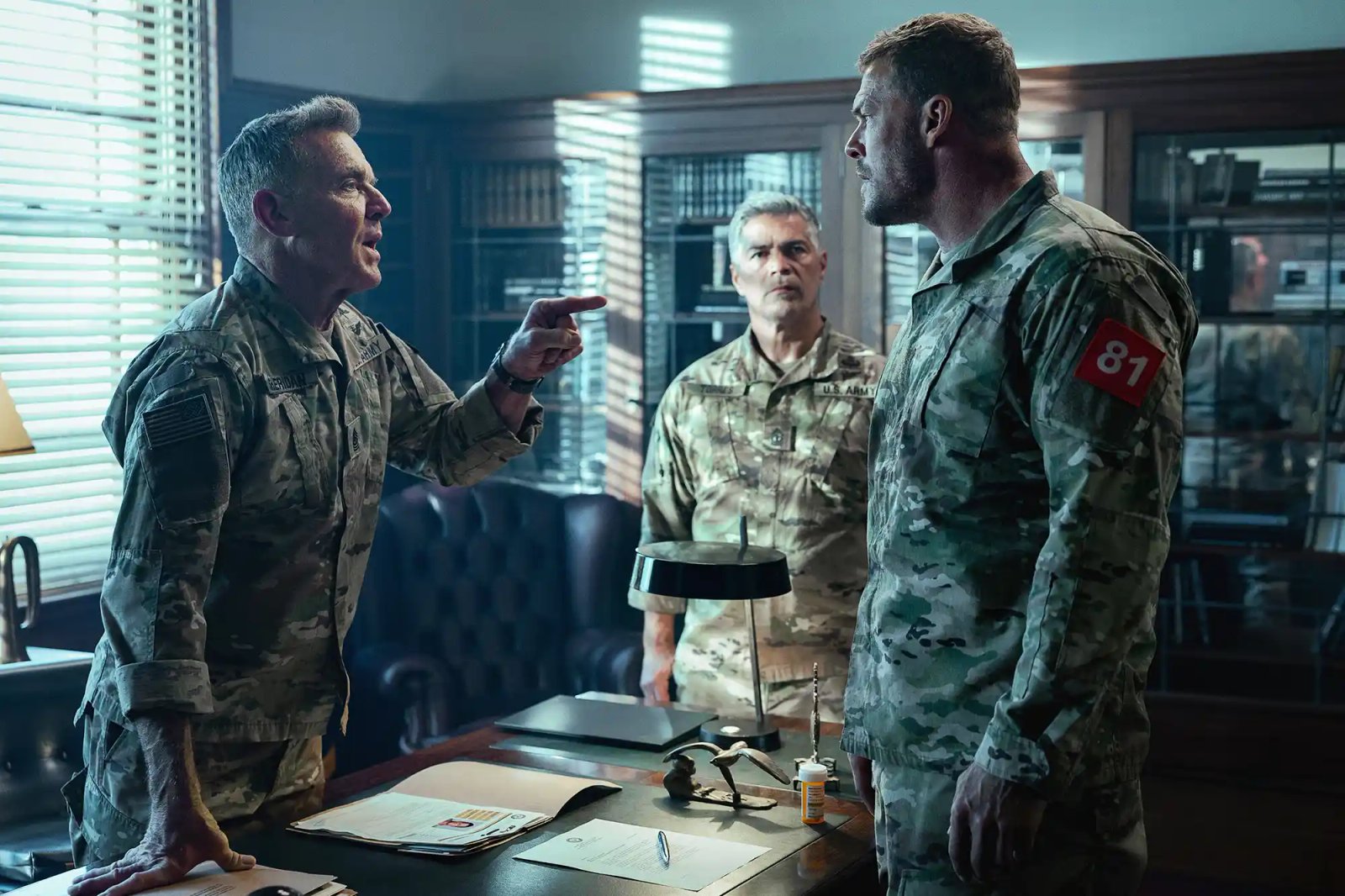 Dennis Quaid as Sheridan, Esai Morales as Torres, and Alan Ritchson as 81 in War Machine.