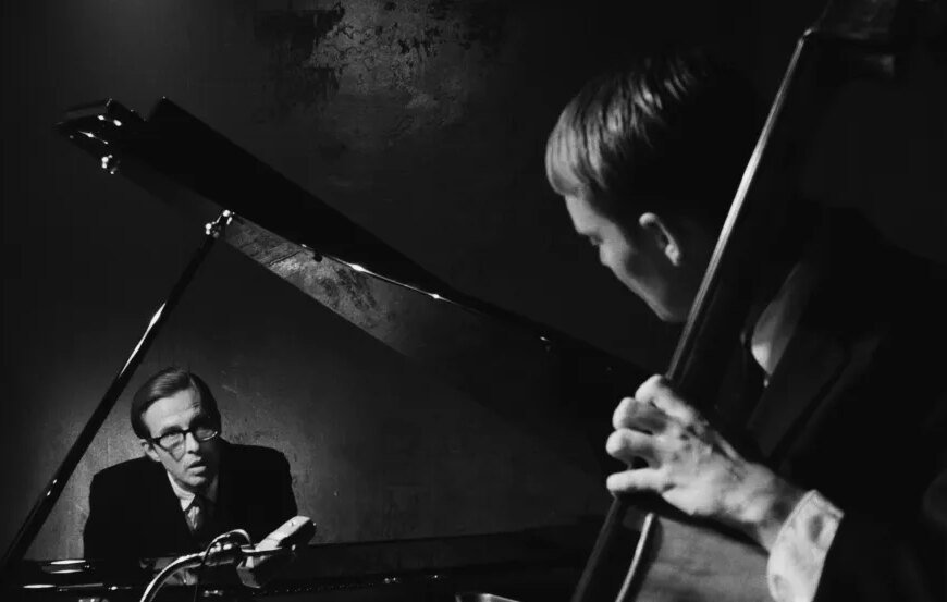 Bill Evans: A Journey Through the Life of a Jazz Legend in Grant Gee's Thought-Provoking Biopic at the Berlin Film Festival