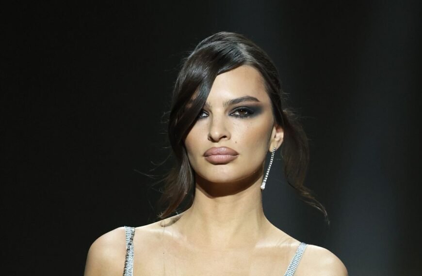 Emily Ratajkowski Shows Off Her Gucci Thong Tan Lines in a Bold Nude Pose