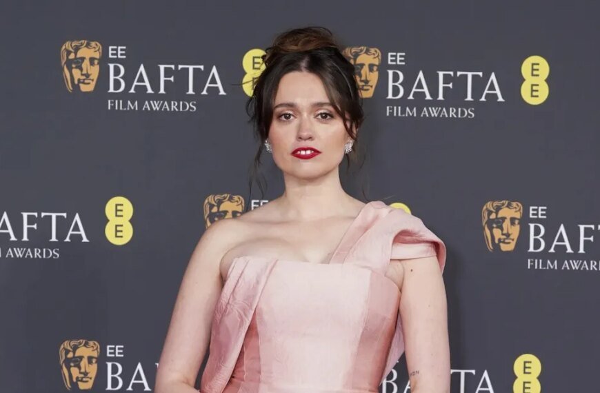 2026 Awards Season Style Preview: Expect Florals and Pastels to Grace the Red Carpet