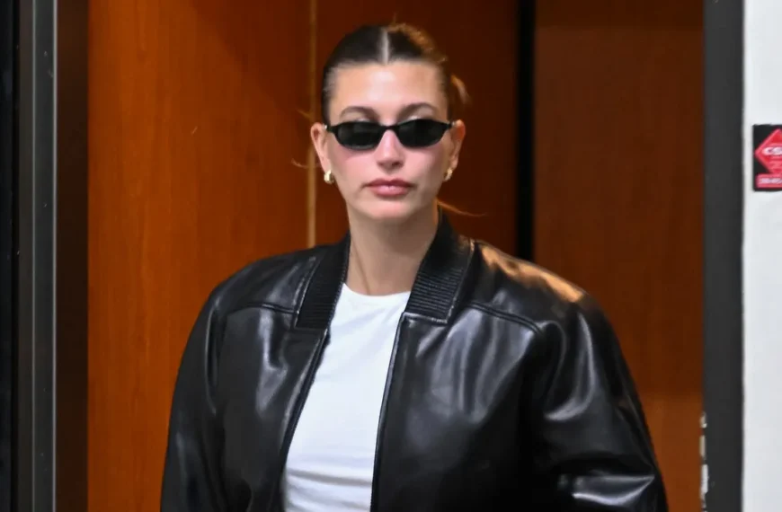 36 Comfy Low-Rise Jeans That Feel Fresh and Modern