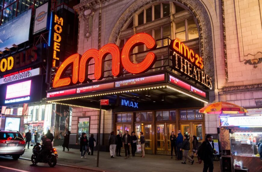 AMC Theaters Plans to Charge Subscription Fees for Premium Seating
