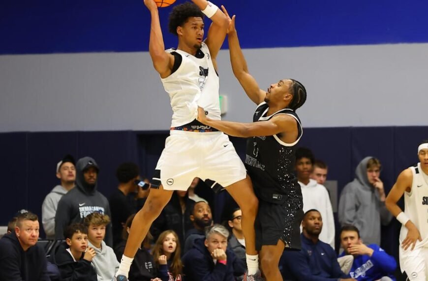 Basketball Teams to Watch as the Playoffs Approach