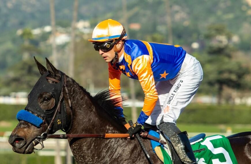 Bob Baffert Celebrates Win at Santa Anita Race in Tribute to D. Wayne Lukas