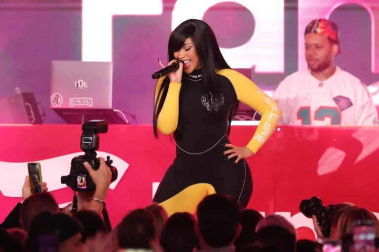 Cardi B Falls Off Chair During Performance at Little Miss Drama Show in Las Vegas
