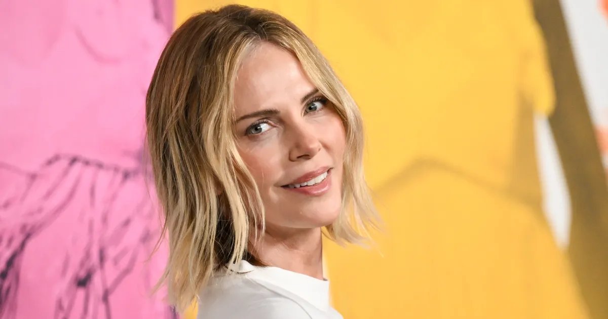 Charlize Theron's Ribbed Knit Dress: A Stylish and Affordable Choice for Every Cool Girl