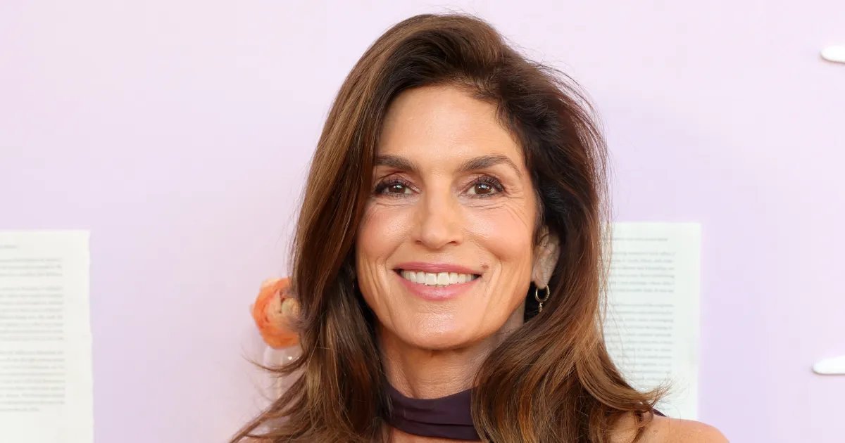 Cindy Crawford Shares Her Go-To Outfit Formula Featuring a Cozy, Chic Sweater Style