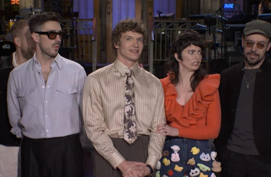 Connor Storrie Could Use Media Training While Sarah Sherman Hopes for “A Big Kiss” in SNL Promos
