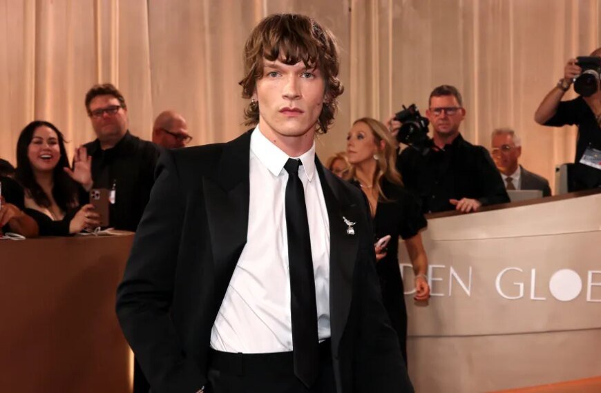 Connor Storrie to Host SNL in February