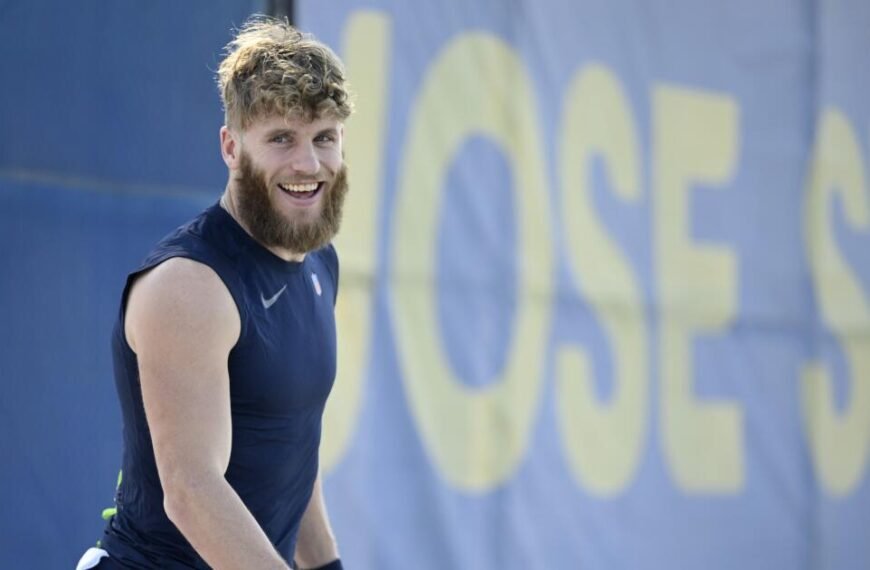 Cooper Kupp and Ernest Jones Gear Up to Guide the Seahawks in the Super Bowl