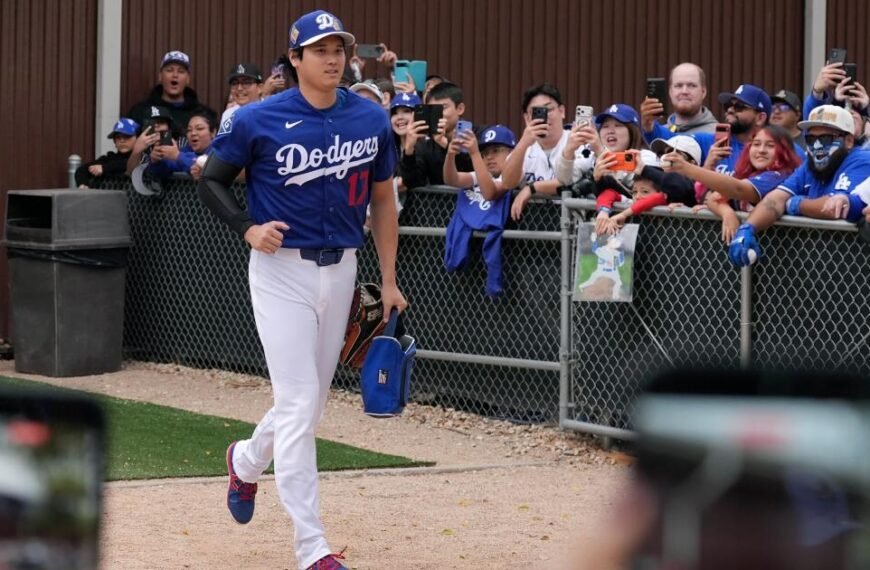 Dave Roberts on Why Shohei Ohtani Could Be a Strong Contender for the Cy Young Award