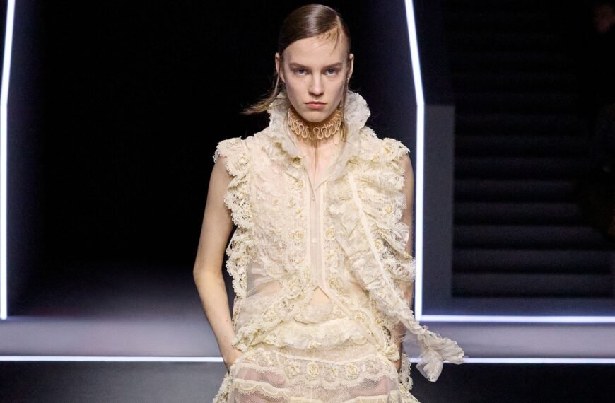 Dior's New Orlando-Inspired Collection Highlights Bloomers and Elizabethan Collars