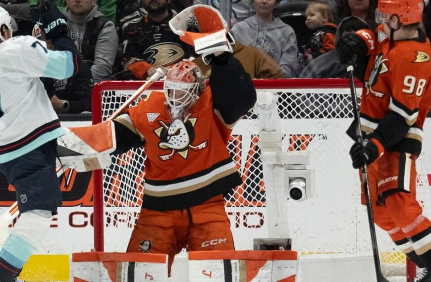 Ducks Celebrate a Victory Against Seattle Kraken Before Olympic Break