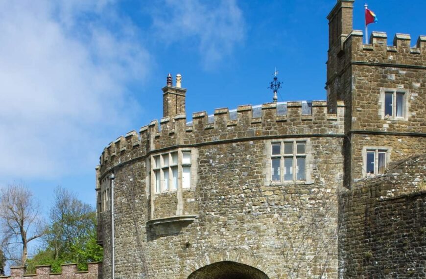 Explore the Queen Mother’s Summer Apartment and Its Hidden Doorway to History