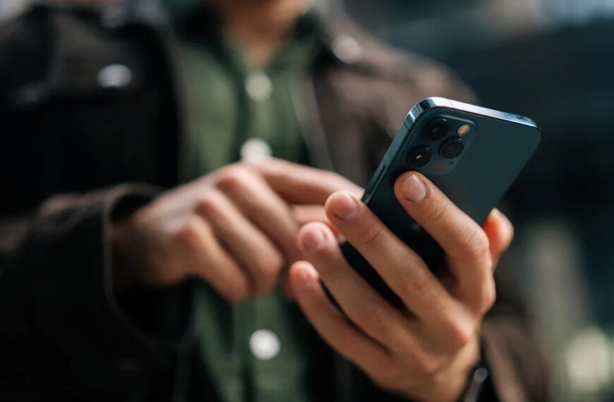 Google and Meta Respond to Addiction Claims in Major Social Media Trial