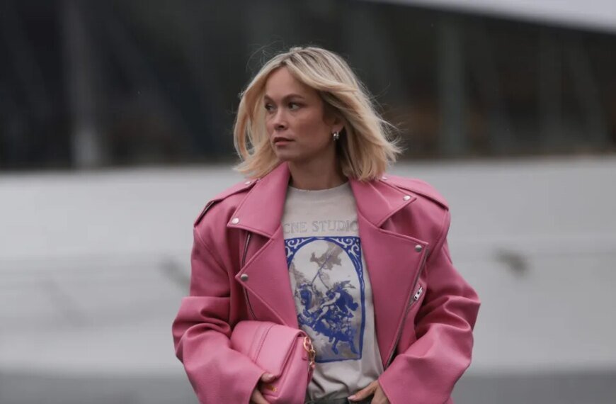 Graphic Tees: Your Go-To Style for Everything from Coffee Dates to Cocktail Evenings