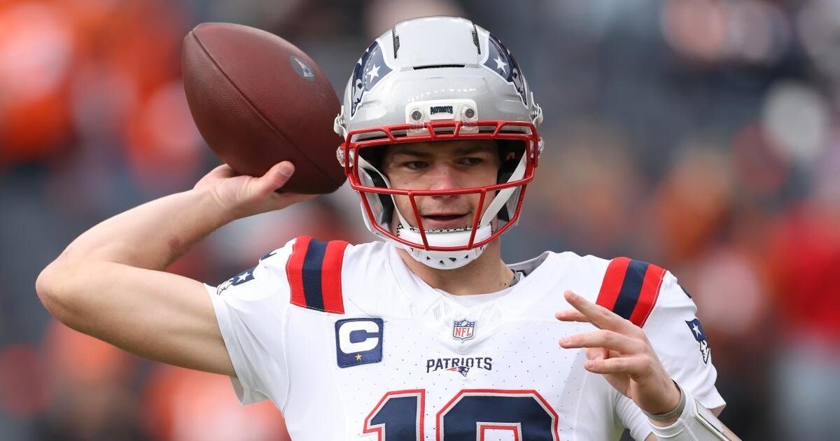 Is Patriots QB Drake Maye Prepared for the NFL Spotlight?