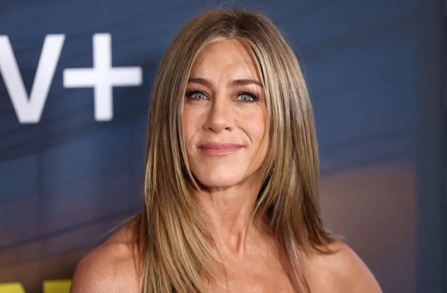 Jennifer Aniston's Favorite $75 Sneakers for Travel Are Still Available!