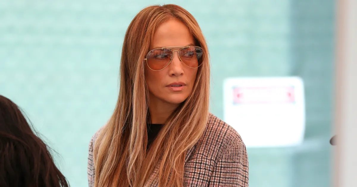 Jennifer Lopez and Nicole Kidman's Casual-Chic Denim Looks You Can Try Too