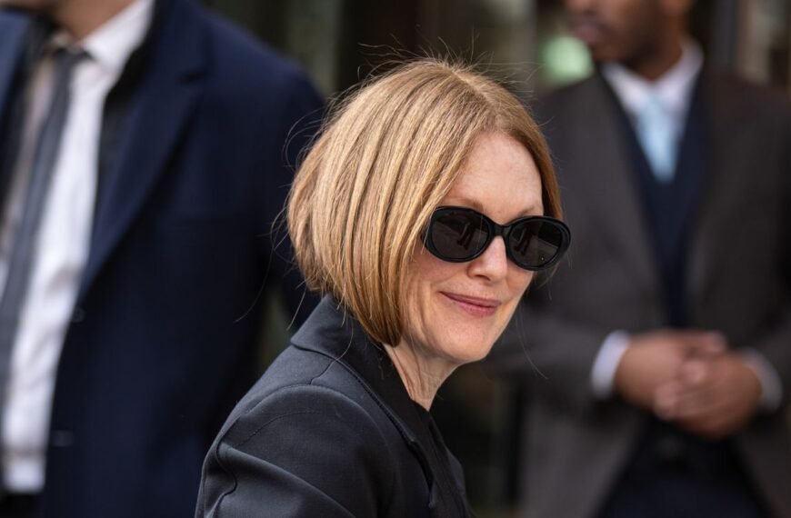 Julianne Moore’s Chic Style and '90s Sunglasses Bring Back Carolyn Bessette-Kennedy Vibes at Milan Fashion Week