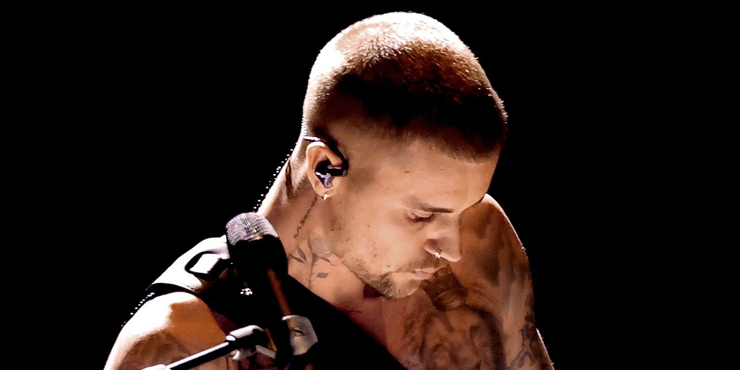 Justin Bieber Makes a Bold Fashion Statement in Boxers and Socks at the 2026 Grammys