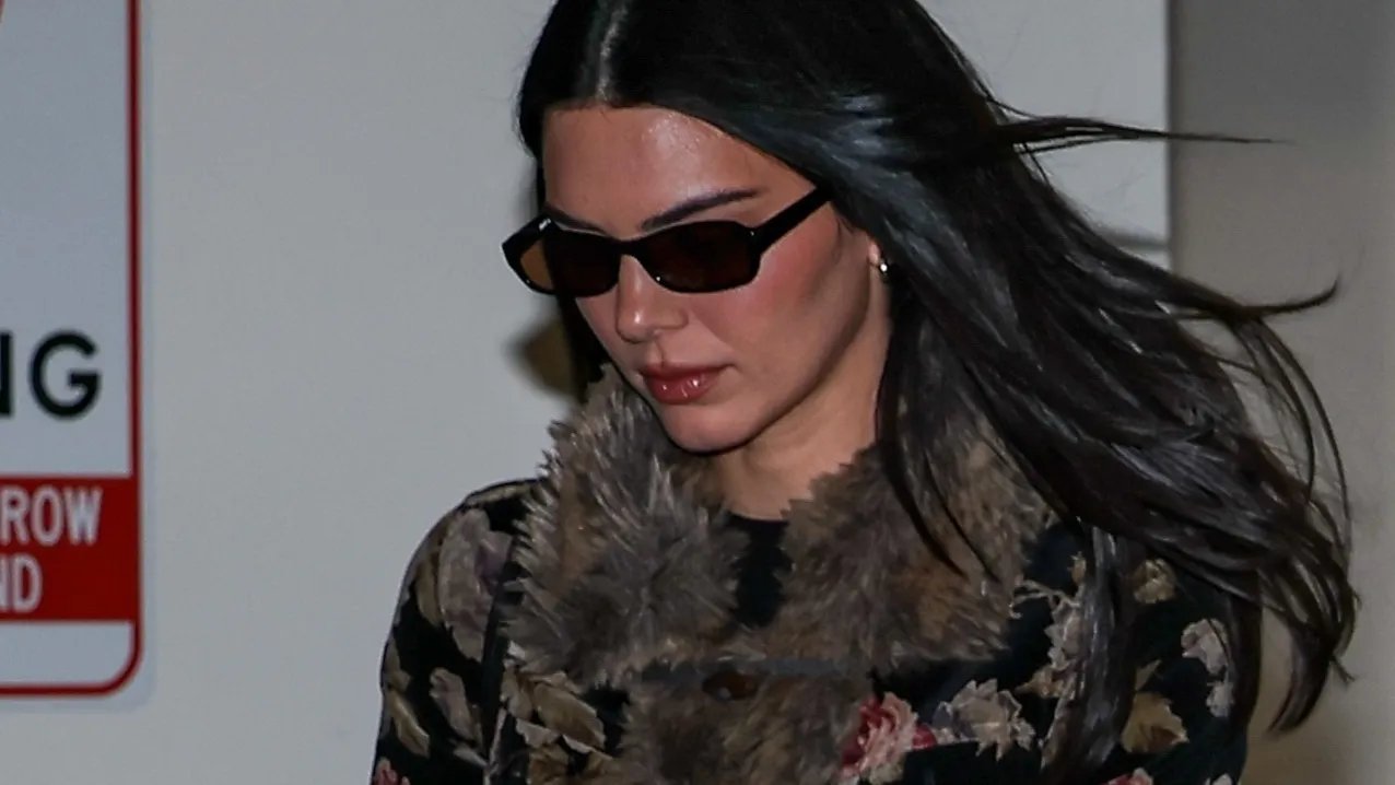 Kendall Jenner Welcomes Granny Print Style This Spring 2026