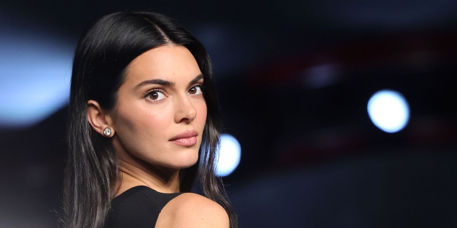 Kendall Jenner's New Look: Semi-Bleached Brows and an Apron