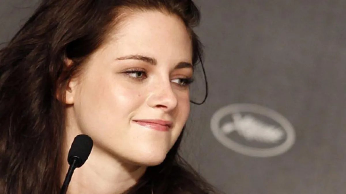 Kristen Stewart Purchases the Historic Highland Theatre in Highland Park
