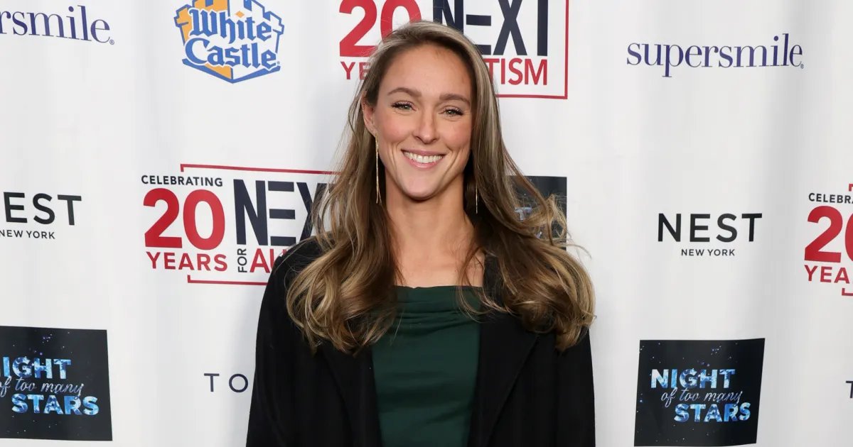 Kylie Kelce Shows How to Style a Cozy Winter Sweater for Daytime TV