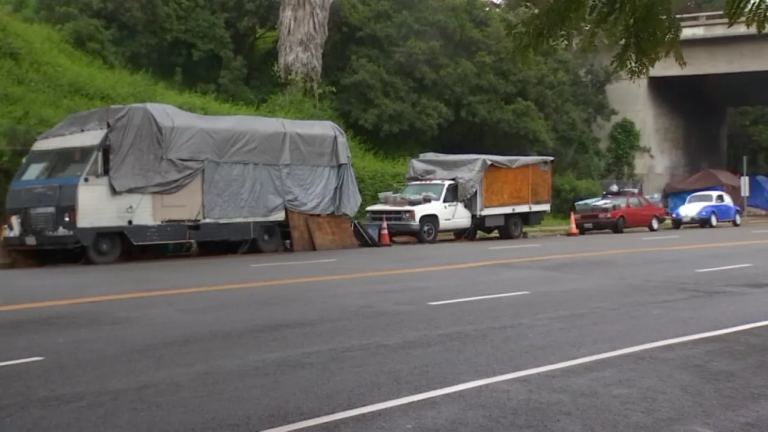 LA County Board Expands Parking Rules for Large Vehicles